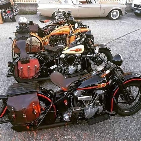 Harley Knucklehead, Knuckle Head, Street Fighter Motorcycle, Softail Springer, Motorcycle Touring, Classic Harley Davidson, Biker Lifestyle, Old Motorcycles, Harley Bikes