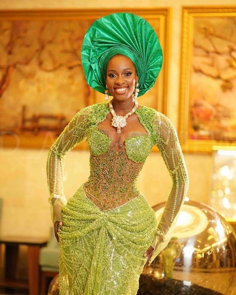 New gele styles that will make a bride the talk of the town Gele Styles, Nigerian Fashion Designers, Igbo Bride, African Bridal Dress, African Traditional Wedding Dress, Nigerian Lace Styles Dress, Inspiration Dress, Bride Attire, Bridal Styling