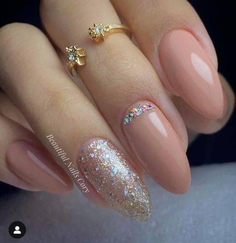 Coffin Glitter Nails, Ombre Coffin, Brown Acrylic Nails, Nude Nail Designs, Gel Art, Fancy Nails, Short Acrylic Nails, Nude Nails, Glitter Nails