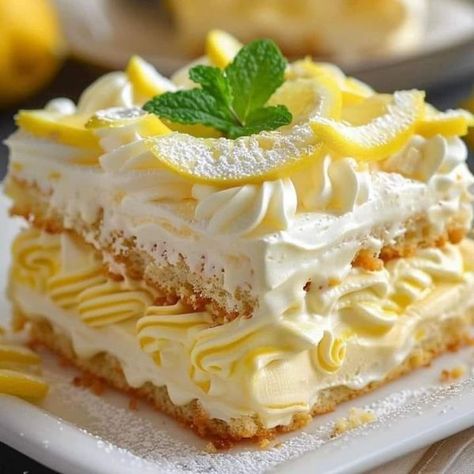 Limoncello Tiramisu Jamie Oliver, Limoncello Tiramisu, Photo Facebook, Jamie Oliver Recipes, Mascarpone Cheese, Ree Drummond, Lemon Desserts, Whole Eggs, Lemon Slice