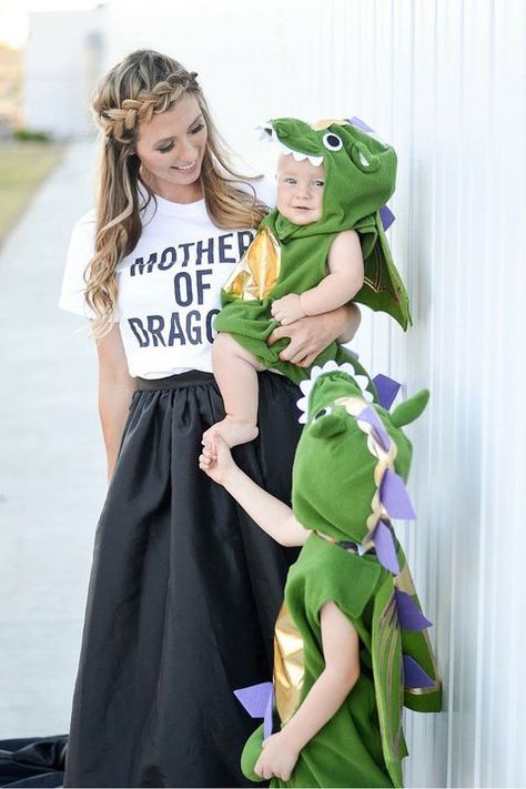 dragon diy halloween costume for kids Baby Bird Costume, Superhero Family Costumes, Halloween Costume Teenage Girl, Hippie Costume Halloween, Pregnant Halloween Costumes, Kid Halloween, Bird Costume, Diy Costumes Kids