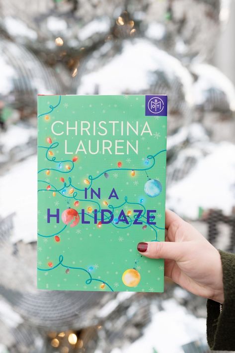 Books to Read this Holiday In A Holidaze, The Unhoneymooners, 2022 Recap, Feel Good Books, Reading Slump, Christina Lauren, Romantic Novel, Holiday Romance, Holiday Break