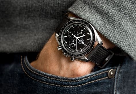 ... kennen Sie schon den GentlemanClub? www.thegentlemanclub.de .. Speedmaster Omega, Nato Strap Watches, Omega Speedmaster Moonwatch, Gentlemans Club, Speedmaster Professional, Nato Strap, Rubber Watches, Tropical Style, Omega Speedmaster