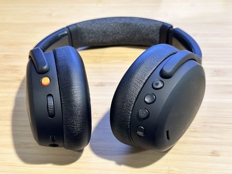 Skullcandy Crusher ANC 2 Wireless Headphone Review Headphone Design Ideas, Bose Earphones, Best Wireless Headphones, Headphone Design, Skullcandy Headphones, Sound Blocking, Wireless Noise Cancelling Headphones, Headphones Design, Waterproof Speaker