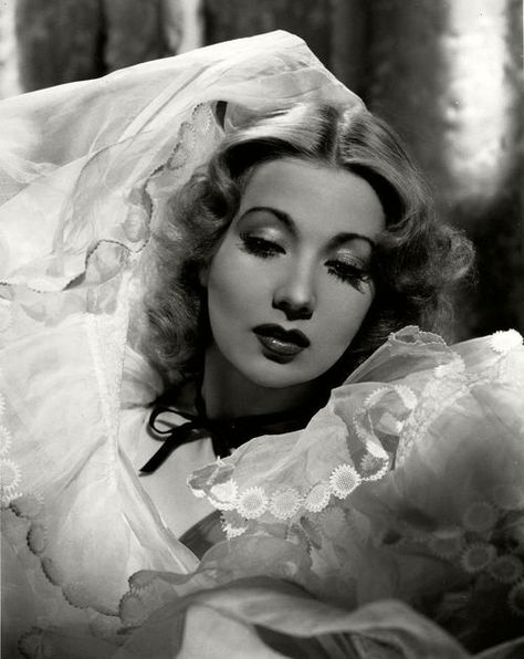 Ann Sothern Ann Sothern, Old Hollywood Movie, Vintage Movie Stars, Bff Pictures, B Movie, Golden Age Of Hollywood, Vintage Hollywood, Old Movies, Classic Beauty