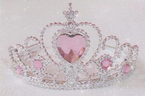 Frasier Sterling Jewelry on Instagram: “Real #FSangels fix each other’s crowns 💕 They also warn you when there’s a MAJOR surprise coming your way 😏 Turn your post notifications…” Tiara Aesthetic, Pink Crown, Winter Fairy, The Early 2000s, Princess Tiara, Pink Y2k, Princess Aesthetic, Sterling Jewelry, Pink Princess