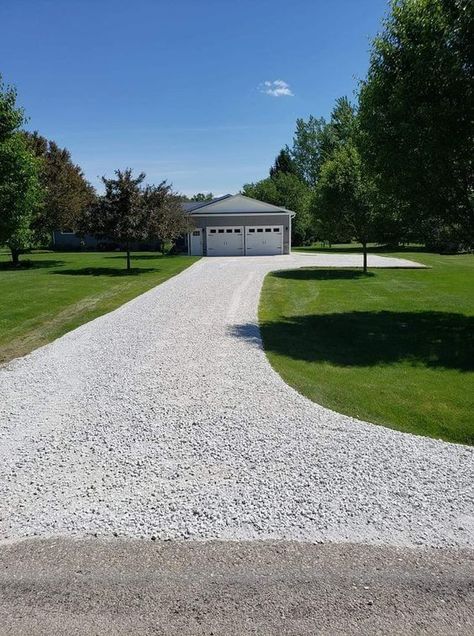 White Pebble Driveway, White Rock Driveway, White Gravel Driveway, Rock Driveways, Rock Driveway Ideas, Long Driveway Landscaping, Gravel Driveway Ideas, Pebble Driveway, Sidewalk Landscaping