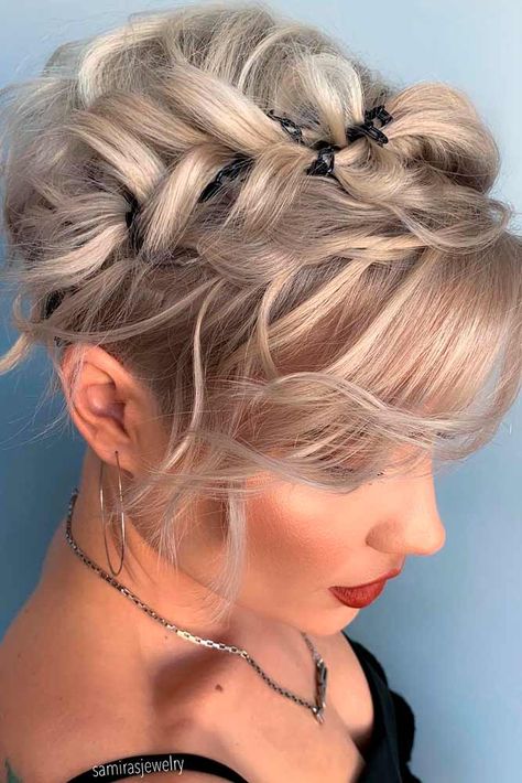 Updos For Short Hair That Will Impress With Their Elegance and Simplicity Cute Short, Prom Hairstyles For Short Hair, Peinados Fáciles Para Cabello Corto, Short Wedding Hair, Penteado Cabelo Curto, Hair Straight, Cute Hairstyles For Short Hair, Short Hair Updo, Wedding Updo