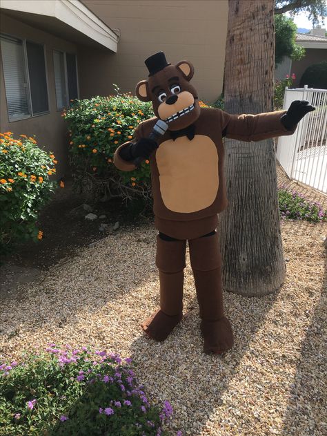 Horse Fancy Dress, Costume Ideas 2023, Fnaf Cosplay, Bear Costume, Fnaf 2, Freddy Fazbear, Halloween 2024, Fancy Dress, Costume Ideas