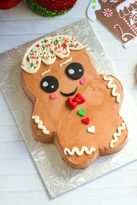 How to Make a Cute Gingerbread Man Cake - Find Your Cake Inspiration Gingerbread Man Cake Ideas, Gingerbread Birthday Cake, Gingerbread Decorated Cake, Gingerbread Wacky Cake, Gingerbread Buttercream, Gingerbread Man Cake, Gingerbread Cake With Fresh Ginger, Tomte Gingerbread Cake, Cute Gingerbread Man