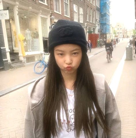 Jennie Beanie, Jennie Coloring, Aesthetic Film, Bucket Hat, Winter Hats, Black Pink, Film, Hats, Color