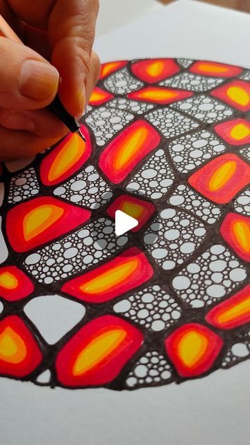 Mandalas, Zentangles, Doodles | Today's drawing ☺, would you try? | Instagram Cool Easy Doodles Ideas, Dot Doodles, Pen Art Doodle, Mandala Zentangle, Ink Pen Art, Ink Doodles, Zen Doodle Patterns, Mandala Doodle, Easy Doodle