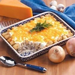 Bratwurst Casserole, Tater Tot Bake, Brats Recipes, Bratwurst Recipes, Tater Tot Recipes, Cheesy Casserole, Tater Tot Casserole, Sweet Italian Sausage, Tater Tots