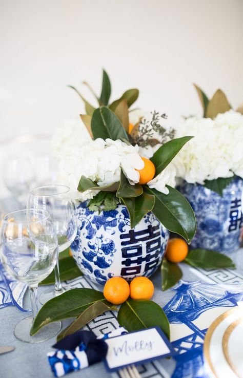 How to Decorate with Blue and White Porcelain Ginger Jars Homes Decorated For Christmas, Blue And White Table Setting, Decorating With Blue And White Porcelain, White Table Setting, Casual Table Settings, Table Settings Tips, White Ginger Jars, Blue And White Chinoiserie, Holiday Table Settings