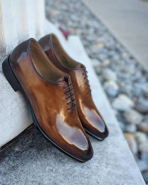 One Piece Shoes, Quality Leather Boots, Leather Crafting, Custom Design Shoes, Custom Made Shoes, Oxford Dress Shoes, Office Shoes, Italian Shoes, Oxford Dress