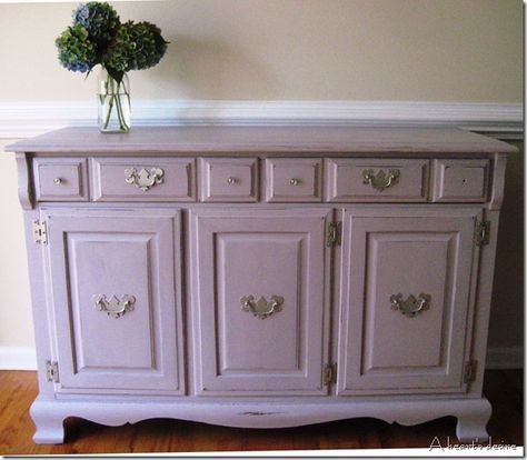 'Paloma' chalk paint Annie Sloan Paloma, Annie Sloan Chalk Paint Furniture, Annie Sloan Furniture, Chalk Painted Furniture, Colorful Dresser, Dressers Makeover, Chalk Paint Colors, Chalk Paint Projects, Garden Life