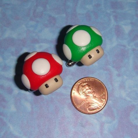 Mario Charms Mario Clay, Clay Charms, Mario Mushroom, Diy Charms, Diy Clay, Super Mario Bros, Mario Bros, Super Mario, Clay Crafts