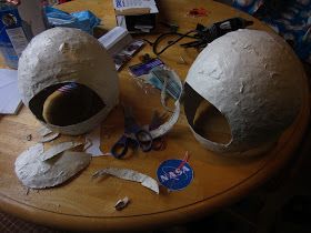 Whispers and Shouts: How to Make Space Shuttle and Astronaut Costumes Homemade Astronaut Costume, Diy Space Helmet, Astronomy Decor, Helmet Diy, Space Costumes, Space Helmet, Astronaut Party, Astronaut Costume, Astronaut Helmet