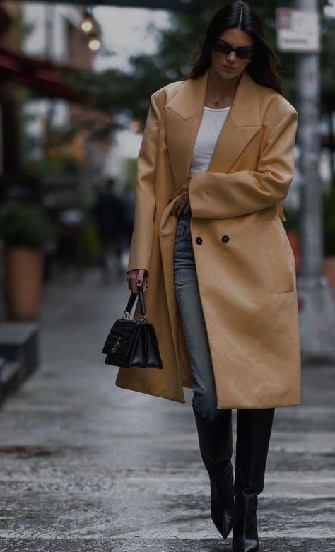 Kendall Jenner Winter Style, Kendall Jenner Winter, Hailey Rhode Baldwin, Winter Coat Outfits, Models Off Duty Style, Kendall Style, Kendall Jenner Outfits, Jenner Outfits, Jenner Style