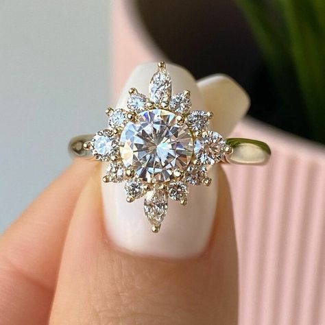 Round Cut Cluster Engagement Ring, Fancy Engagement Rings, Starburst Ring, Pear Moissanite Engagement Ring, Gold Starburst, Diamond Cluster Engagement Ring, Diamond Tester, Promise Ring Gift, Engagement Ring Vintage