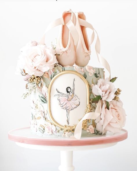 Ballet Birthday Cakes, Ballerina Tea, Ballerina Birthday Cake, Pointe Shoes Ballet, Live Wedding Painter, Girly Party Ideas, Ballet Cakes, Ballerina Cupcakes, Wedding Painter