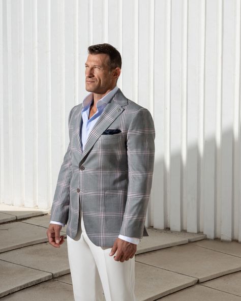 Step into sophistication with our tailored grey checkered jacket, perfectly paired with pristine white trousers. Redefine elegance and make a statement. Checkered Jacket, White Trousers, Sport Coats, Business Shirts, Sport Coat, Suits You, Mens Suits, Trousers, Blazer