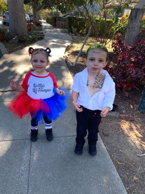 Kids Joker And Harley Quinn Costume, Toddler Harley Quinn Costume, Toddler Joker Costume, Joker Toddler Costume, Baby Harley Quinn, Harley Quinn Kids, Harley Quinn Costume Kids, Joker And Harley Quinn Costume, Girls Harley Quinn Costume