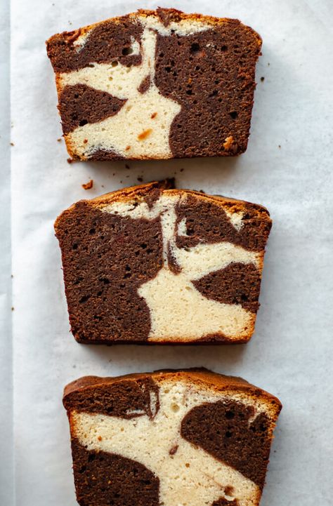 Marbled Pound Cake, Marble Pound Cake Recipe, White And Chocolate Cake, White Chocolate Pound Cake, Marble Cookies Recipe, Chocolate Pound Cake Recipe, Marble Pound Cake, Chocolate Marble Cake, Nutella Banana Bread