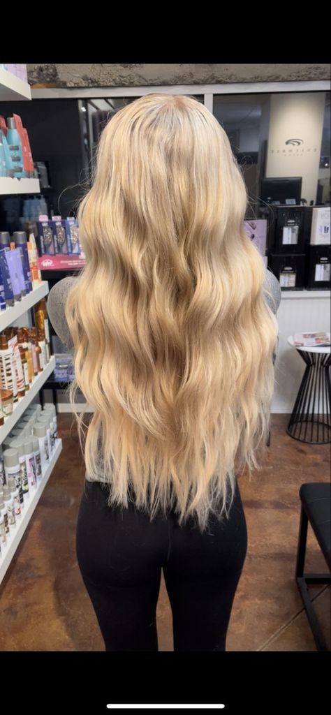 Pretty Blonde Hair Aesthetic, 20 Inch Blonde Hair Extensions, Blond Hair With Extensions, 20 Inch Hair Extensions Blonde, 22 Inch Hair Extensions Blonde, 22 Inch Blonde Extensions, Long Blonde Hair Extensions Ideas, Long Blonde Curled Hair, Country Blonde Hair