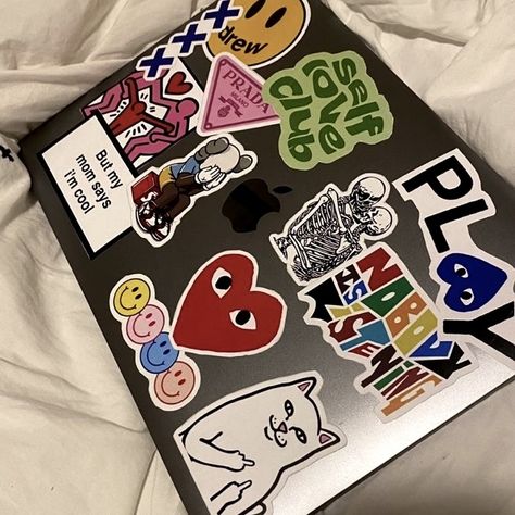 Laptop With Stickers, Macbook Case Stickers, Mac Stickers, Clear Phone Case Design, Laptop Case Stickers, Laptop Decoration, Ipad Essentials, Laptop Design, Cute Laptop Stickers