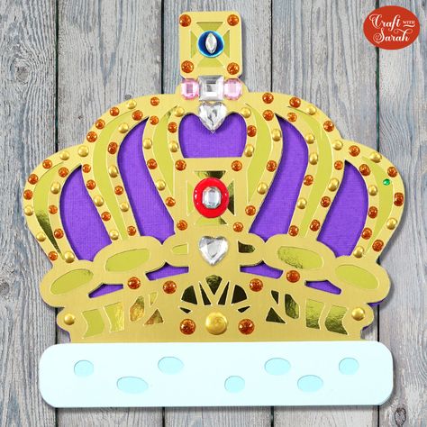 Crown papercraft DIY Crown Out Of Paper, Unicorn Crafts For Kids, Coronation Crown, Template Craft, Unicorn Craft, Crown Template, Crown Svg, Wall Art Tutorial, Crown Crafts