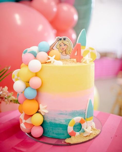 Barbie Malibu Birthday Party Cake, Barbie Beach Cake, Malibu Barbie Cake Ideas, Barbie Macarons, Malibu Barbie Birthday Cake, Barbie Pool Party Cake, Barbie Pool Cake, Malibu Barbie Cake, Pool Party Birthday Cake