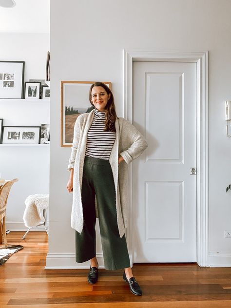 LOFT wide leg pants Comfy Work Pants, Ankle Pants Work Outfit, Wide Leg Pants With Boots, What To Wear With Loafers, Ankle Pants Outfit, What Shoes To Wear, Work Outfit Inspiration, Wide Leg Pants Outfit, Style Wide Leg Pants