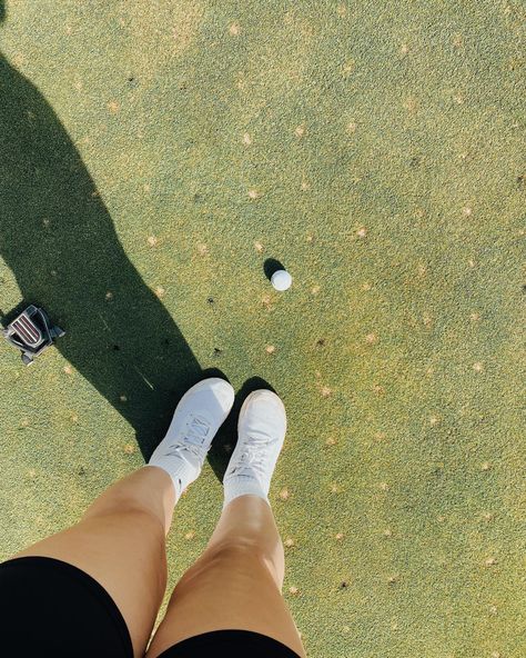 Summer Golf Aesthetic, Aesthetic Golf Pictures, Golfer Girl Aesthetic, Crazy Golf Aesthetic, Girls Golf Aesthetic, Golf Aesthetic, Crazy Golf, Mood Colors, Aesthetic Spring