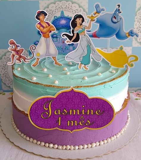 Bolo de aniversário Jasmine Birthday Cake, Jasmine Cake, Baby Boy Birthday Themes, Jasmine Birthday, Birthday Themes For Boys, Creative Birthday Cakes, Baby Boy Birthday, Kids Cake, Birthday Theme