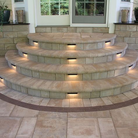 Spanish Style Patio, Path Lighting Ideas, Mexico House Ideas, Patio Edging, Resin Driveway, Patio Stairs, Front Door Steps, Patio Floor, Paving Ideas