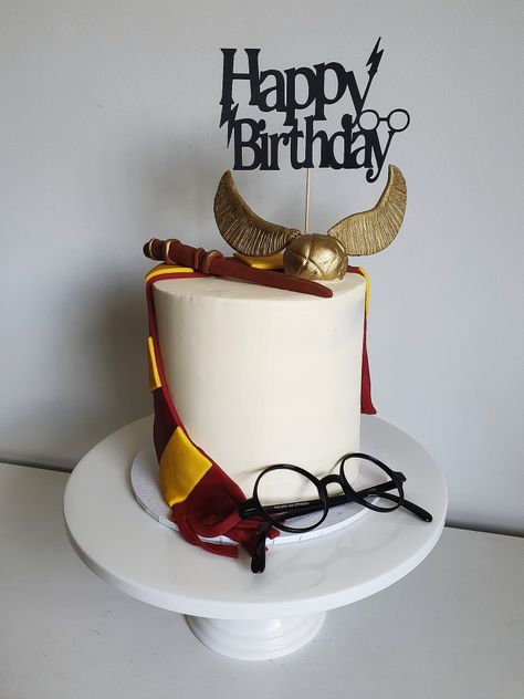 The Chosen One First Birthday Cake, The Chosen One First Birthday, Harry Potter Birthday Party, Harry Potter Cake, Chosen One, Cake Inspo, First Birthday Cake, Harry Potter Birthday, Little Cakes