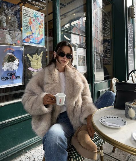 outfit idea, pltform uggs, uggs, ugg slippers, fur jacket, winter jacket, fall jacket, fur coat, cute outfit idea, cute outfit inspo White Fur Coat Outfit, Outfits With Fur Coats, Holiday Outfit Winter, Commense Official, Faux Fur Coats Outfit, Platform Uggs, Fur Jacket Outfit, Short Fur Coat, Winter Warm Outfits