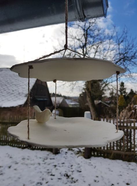 Clay Bird Feeder Diy, Air Dry Clay Bird Feeder, Clay Bird Feeder, Spring Diy Projects, Suet Feeder, Bird House Feeder, Clay Bird, Clay Plates, Old Plates