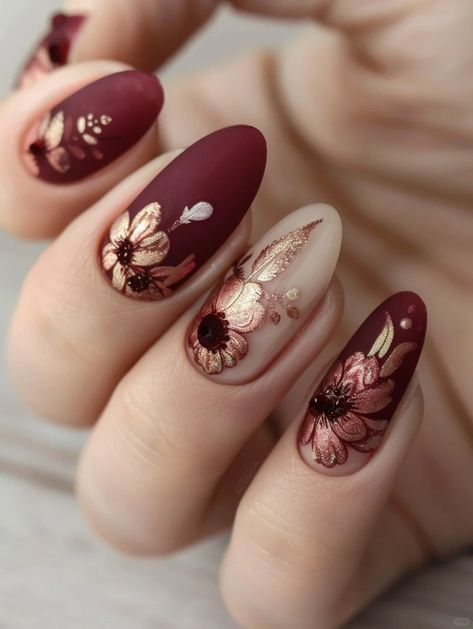 nail art Fall Burgundy Nails Acrylic, Burgundy Wedding Nails, Berry Nails Design, Burgundy Nail Art, November Nail Designs, November Nails, Burgundy Nails, Cat Kuku, Autumn Nails