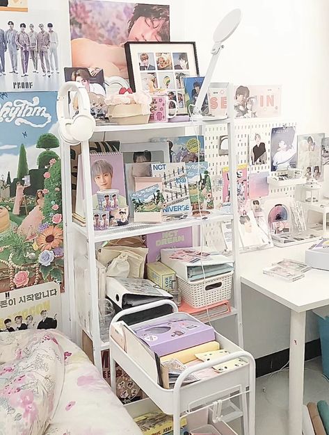 kpop bedroom inspo Kpop Bedroom Aesthetic, Kpop Bedroom, Kpop Room, Beach Room, Cute Bedroom Ideas, Blue Rooms, Dream Boy, Bedroom Aesthetic, Bedroom Themes