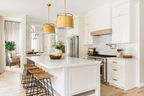 Open & Airy Netflix Kitchen Remodel - Studio McGee Corner Dining Nook, Mcgee Kitchen, Studio Mcgee Kitchen, The Mcgee Home, Inviting Kitchen, Mcgee Home, Grand Kitchen, Classic Homes, Kitchen Finishes