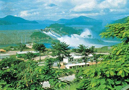 Akosombo Dam, Ghana Culture, Ghana Travel, African Travel, Africa Travel, Travel Goals, West Africa, Travel Inspo, Holiday Destinations