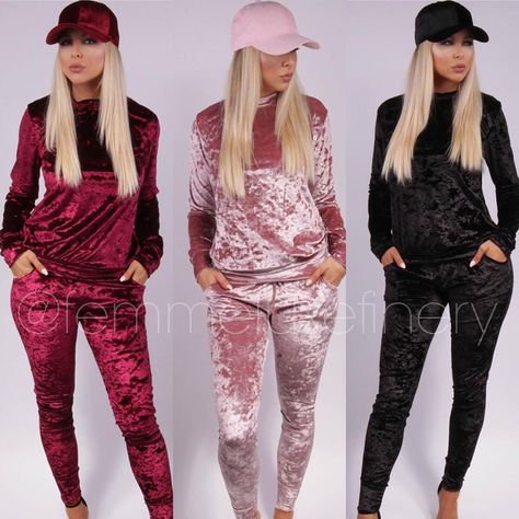 218 Me gusta, 14 comentarios - Femme luxe (@femmeluxefinery) en Instagram: "Crushed velvet tracksuit £26.99 🙌🏼💕💁🏼 Wine Rose Black WWW.FEMMELUXEFINERY.COM @femmeluxefinery" Ladies Tracksuit Outfit, Lounge Suit, Ladies Lounge, Womens Lounge, Velvet Tracksuit, Velvet Lounge, Tracksuit Outfit, Long Sleeve Outfits, Track Suit