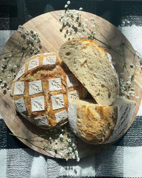 (99+) loftyangel on Tumblr: Image tagged with bread, baking, cottagecore Cottagecore Baked Goods, Bread Baking Aesthetic, Bread Cottagecore, Cottagecore Dinner, Baking Cottagecore, Elven Food, Bread Aesthetic, Baking Aesthetic, Bread Making