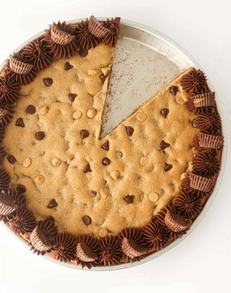 Peanut Butter Cookie Cake, Butter Cookie Cake, Mini Cookie Cake, Design Eat Repeat, Chocolate Peanut Butter Frosting, Cup Cookie, Cookie Cake Designs, Peanut Butter Cup Cookies, Easy Peanut Butter Cookies