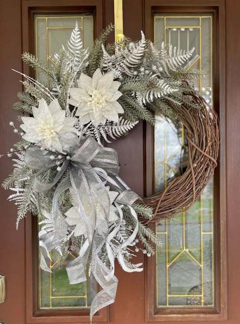 White And Silver Christmas Wreaths, Wreaths For Front Door Diy Christmas, Silk Flower Christmas Wreaths, White Fall Wreaths For Front Door, White Winter Wreaths For Front Door, Christmas Wreaths With Poinsettias, Wreath With Poinsettias, Christmas Wreaths Silver, Snowflake Christmas Wreath