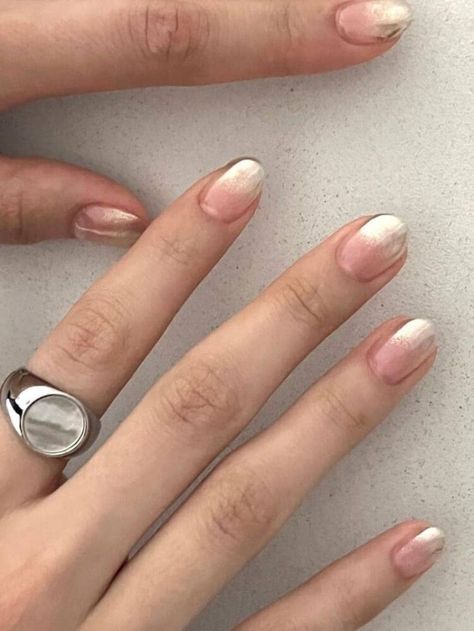 strong! Cute Korean Nails, Silver Chrome Nails, Japan Nails, Chrome Nail Designs, Ombre Chrome Nails, Purple Chrome Nails, Silver Nail Designs, Chrome Nails Designs, Plaid Nails