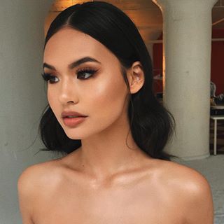 30 Best Summer Makeup Trends for 2019 - Hike n Dip Trucco Glam, Wedding Makeup Ideas, Gold Eyeliner, Wedding Hairstyles And Makeup, Braut Make-up, Makeup Hacks, Celebrity Beauty, Makeup Goals, Wedding Hair And Makeup