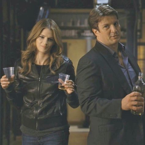 Castle Show Tv Series, Castle Tv Show Aesthetic, Stana Katic And Nathan Fillion, Castle Tv Show, Castle And Beckett, Richard Castle, Castle Tv Shows, Castle Beckett, Castle Aesthetic